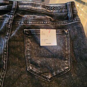 Vigoss mid-rise acid washed black shorts